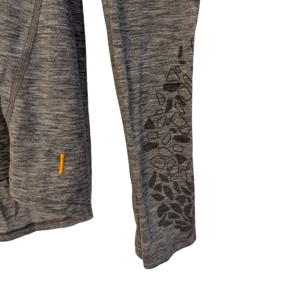 LUCY Long Sleeve Grey Top Scoop Neck Yoga Workout Heather Marl Garnet Hill - Picture 4 of 8